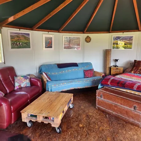 Galtee Glamping In Wooden Yurt *