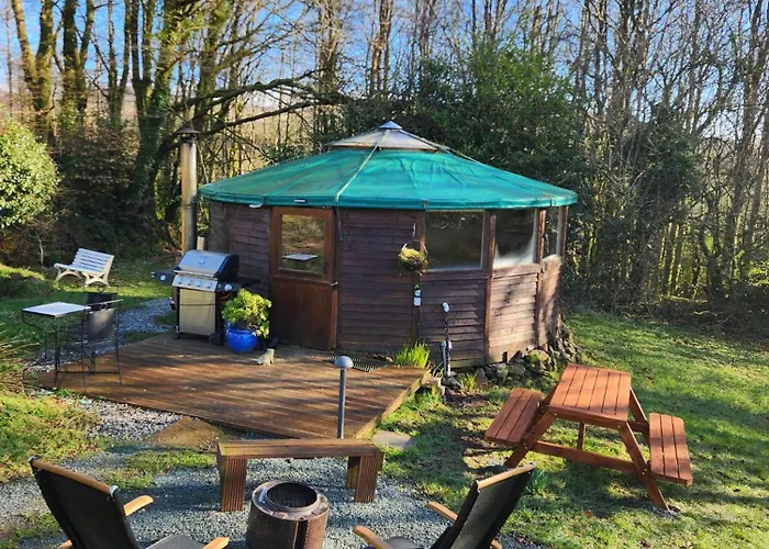 Luxury tent Galtee Glamping In Wooden Yurt *