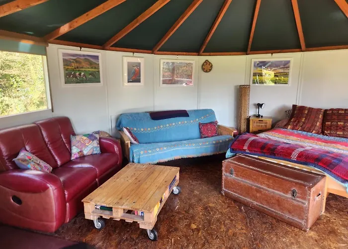 Galtee Glamping In Wooden Yurt *